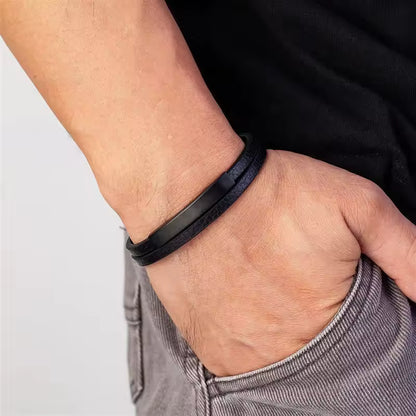Dark Forge - Schwarzes Lederarmband für Herren mit Edelstahleinsatz in Schwarz