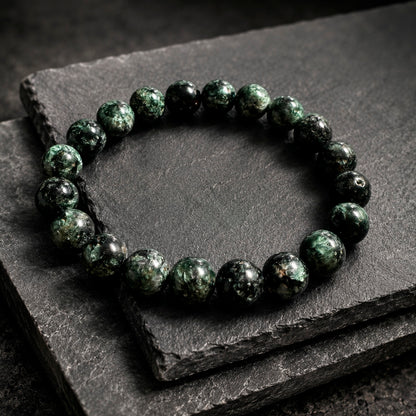 Elegantes Seraphina Verde Armband aus natürlichen Seraphinit-Perlen