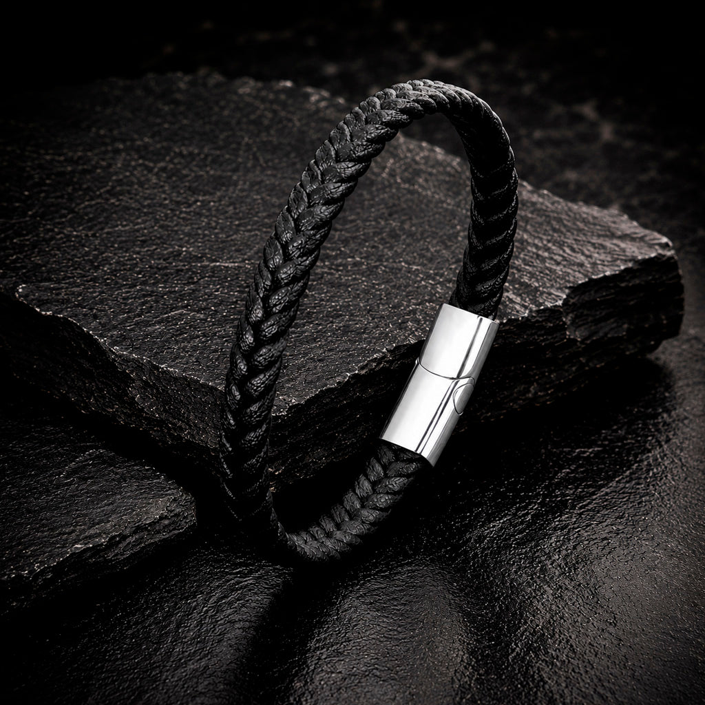 Braid Lock Slim Black - Schmales Lederarmband Herren 21 cm Magnetverschluss