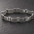 Edelstahl Armband  10 mm für Männer auf Schieferplatte