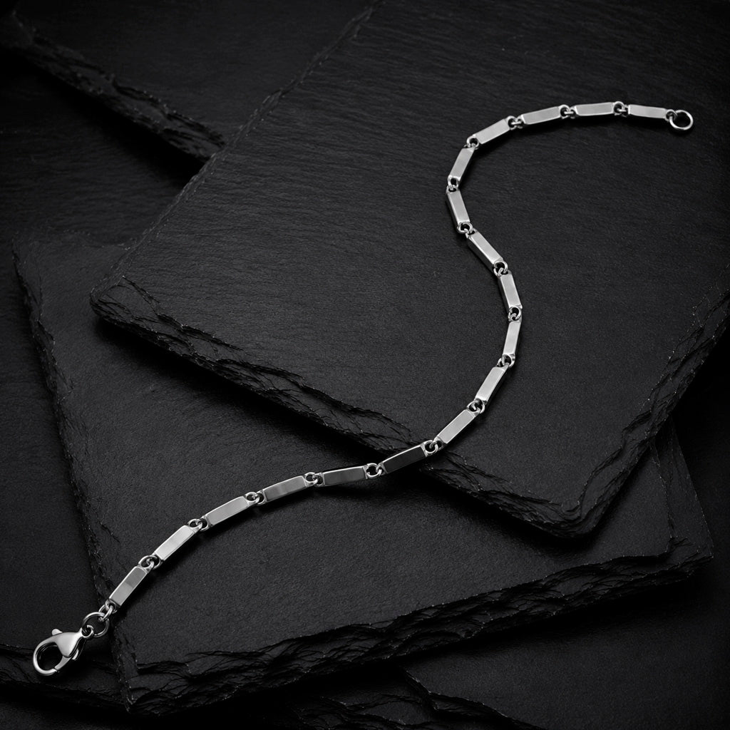 Facet Steel Edelstahl-Facettenarmband für Herren von MANAVARO, stilvoll und modern
