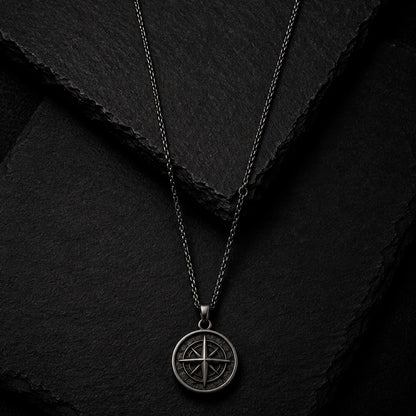 Frank 1967 Compass Noir Halskette