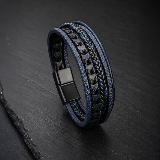 Mehrsträngiges Herren Lederarmband in Schwarz und Dunkelblau mit Magnetverschluss.